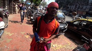 Avoid This Guy In India  Crazy Beggar [upl. by Nets8]