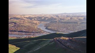 Lewiston Idaho amp Clarkston Washington Overlook Snake River Divides the Two [upl. by Queston]