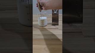 Aerolatte Handheld Milk Frother [upl. by Bergman382]